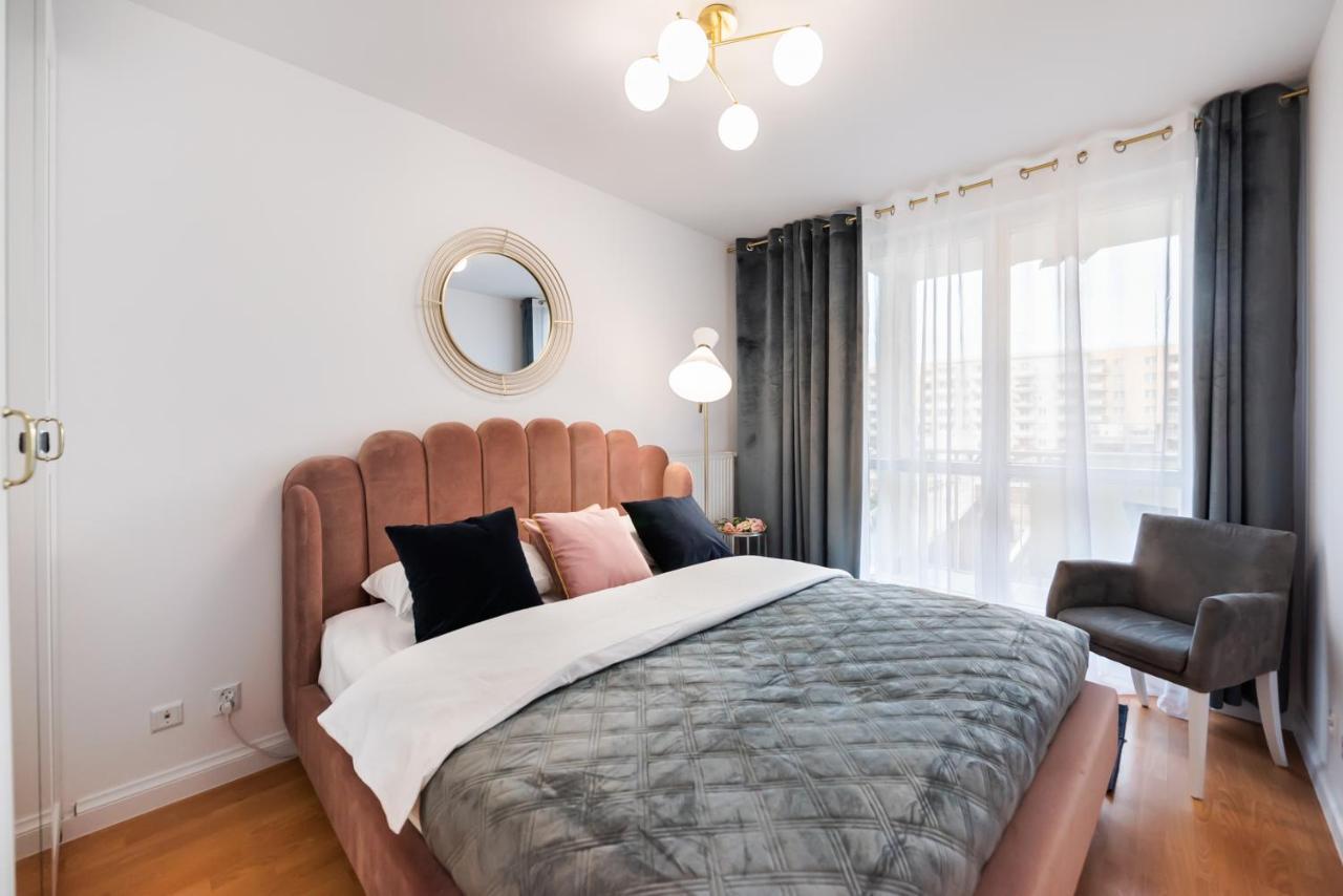 ורשה Metro Kondratowicza Velvet Apartment מראה חיצוני תמונה