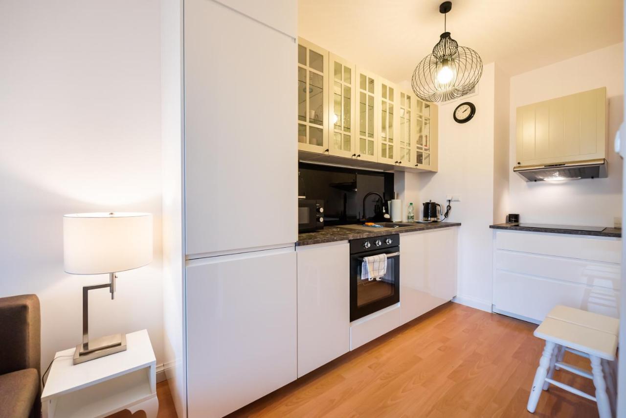 ורשה Metro Kondratowicza Velvet Apartment מראה חיצוני תמונה